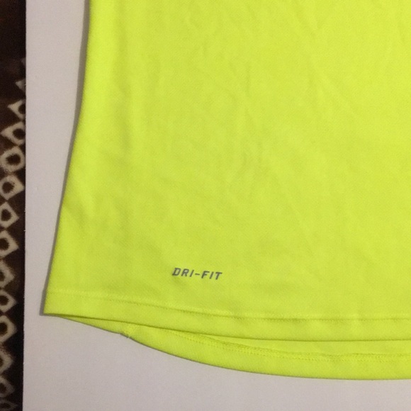 drifit shirt - Picture 3 of 3